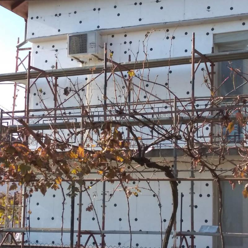 Дюбелиране на фасада обект Пиперков чифлик Кюстендилско 2020