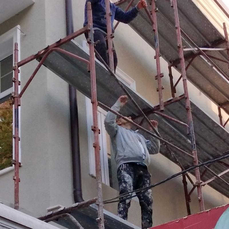 демонтаж на скеле център алея гр. Кюстендил 2020